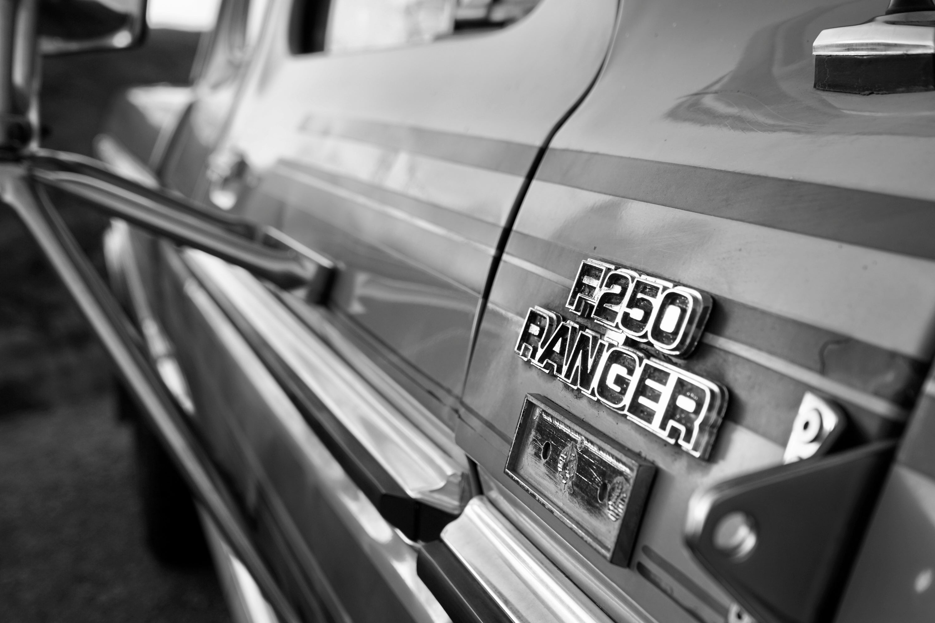 1978 Ford F-250 SuperCab 4x4 Chrome Yellow FINE ART PRINT