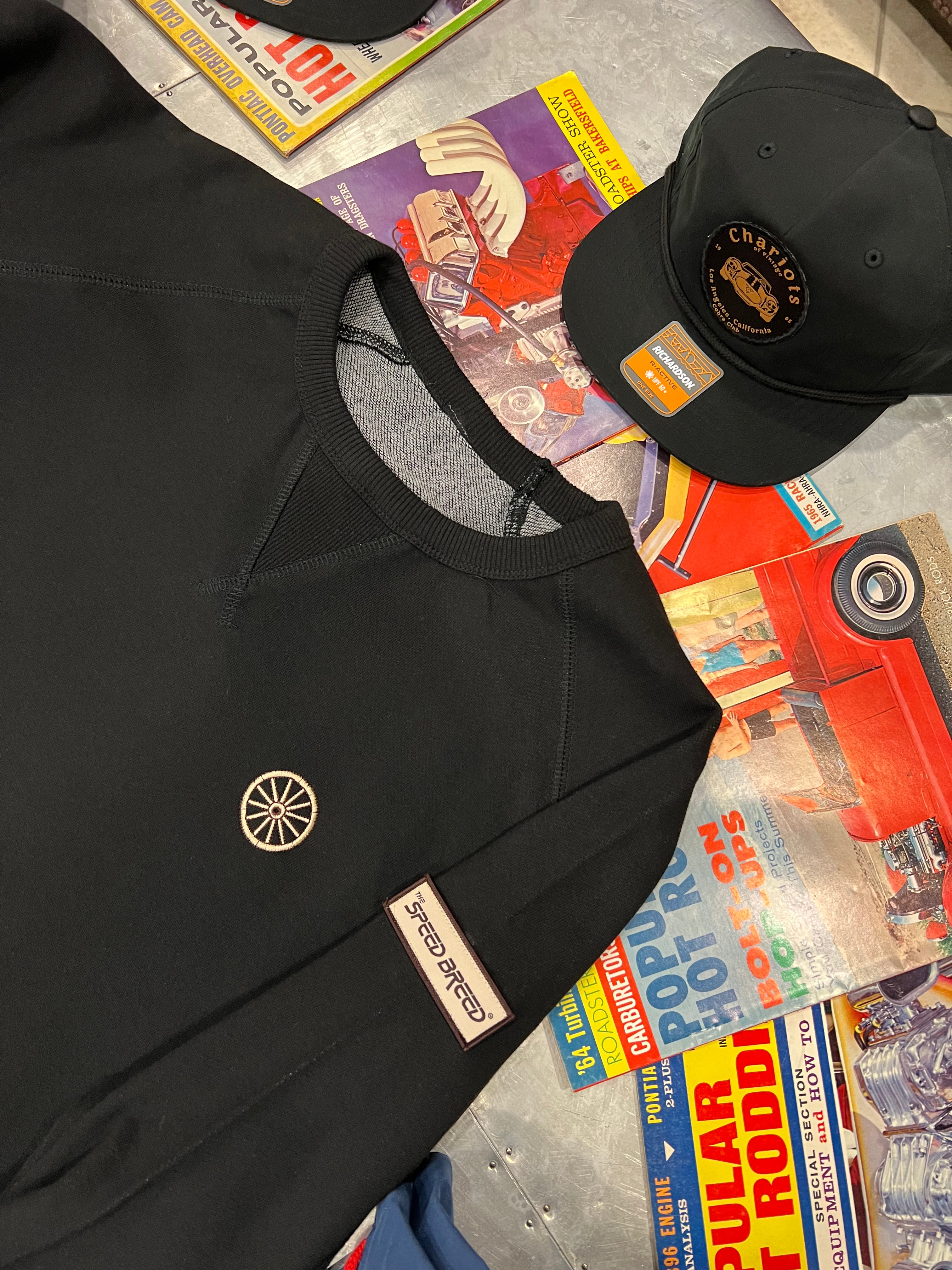 CHARIOTS EMBROIDERED UNISEX FRENCH TERRY CREW NECK SWEATER (Black)