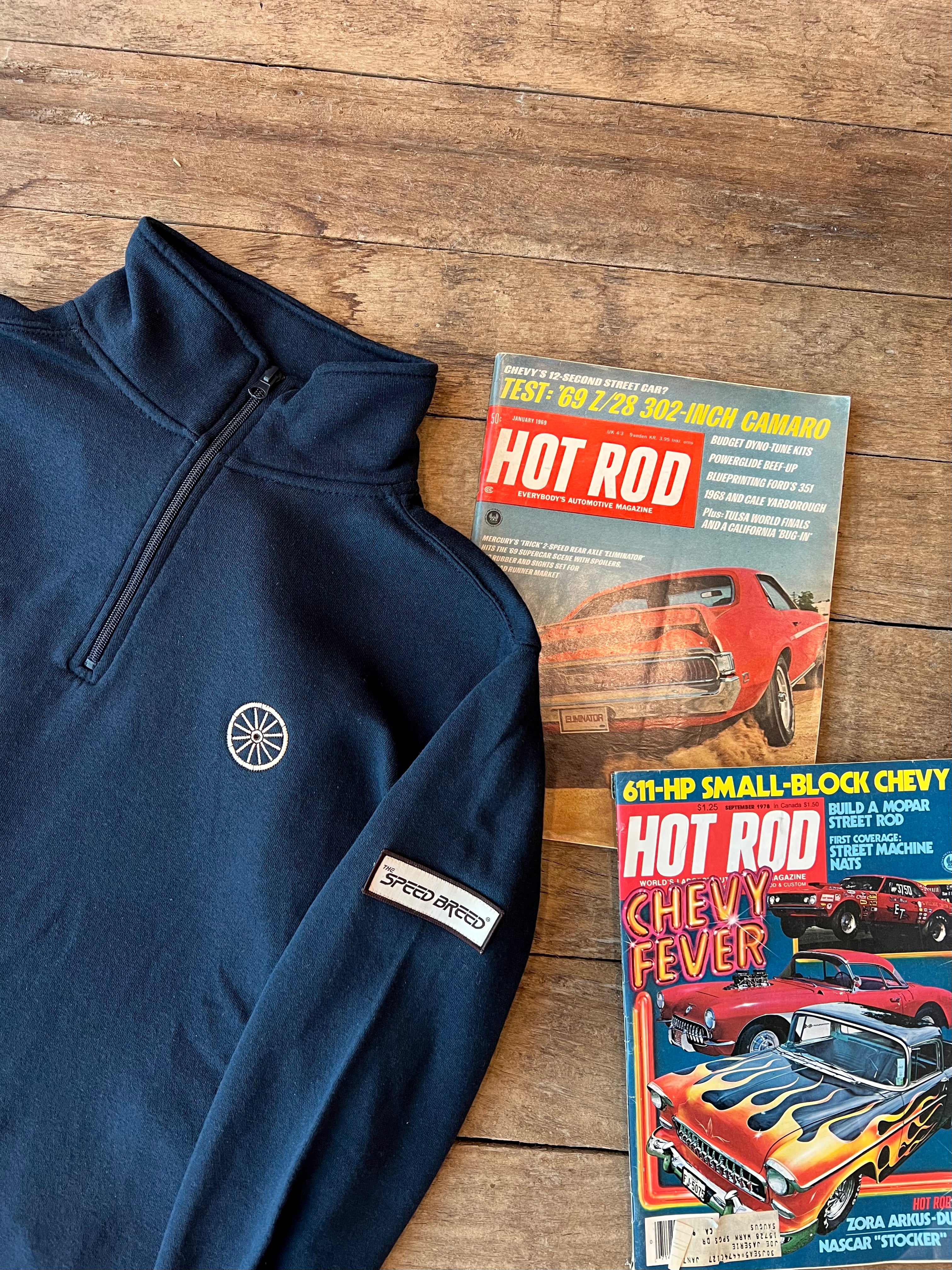 CHARIOTS EMBROIDERED QUARTER ZIP FLEECE PULLOVER (Navy Blazer)