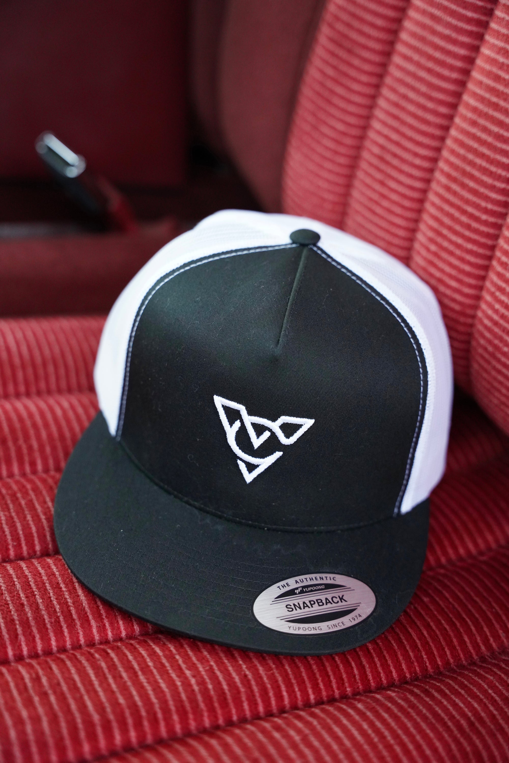 Apparel & Accessories