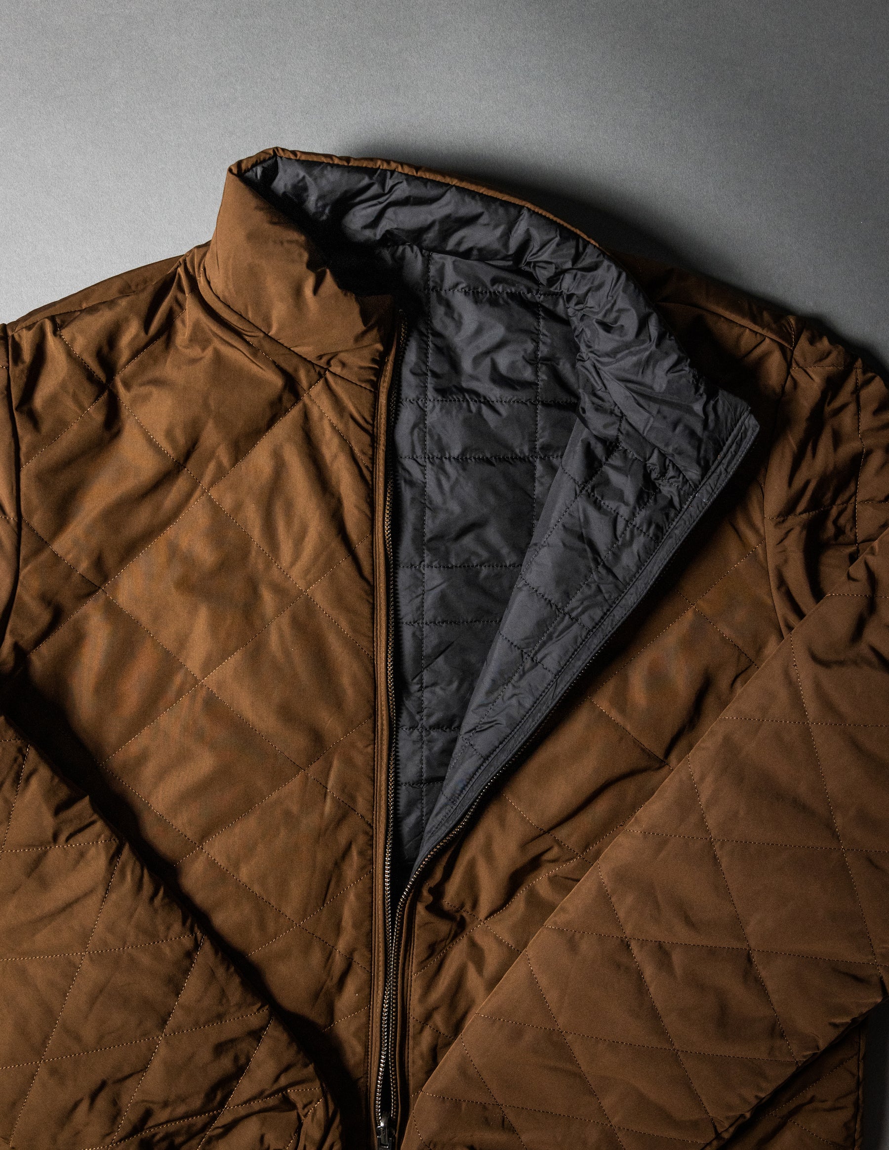 SPEED BREED PREMIUM REVERSIBLE QUILTED PUFFER JACKET (Mocha/Ebony)