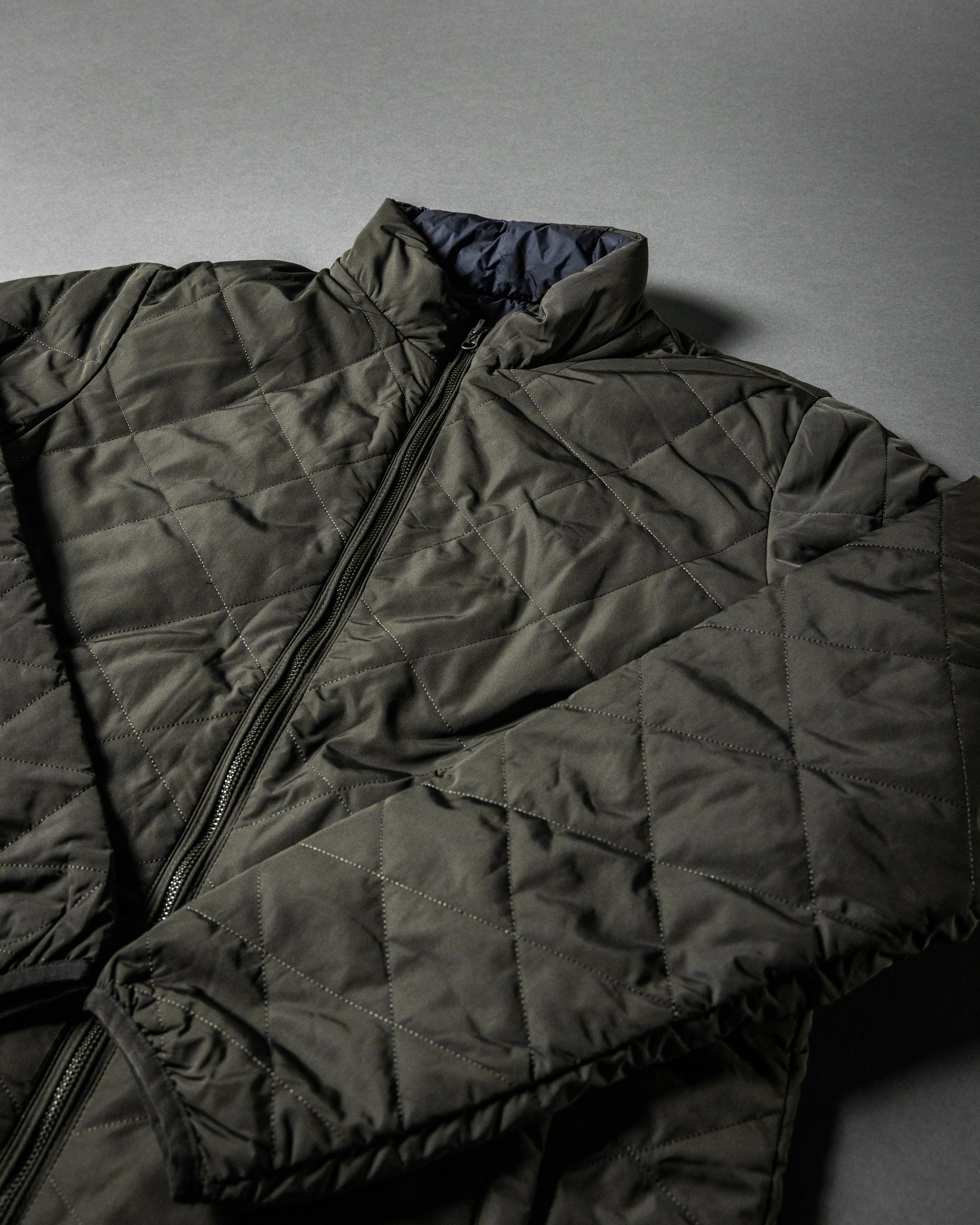 SPEED BREED PREMIUM REVERSIBLE QUILTED PUFFER JACKET (Dark Olive/Navy)