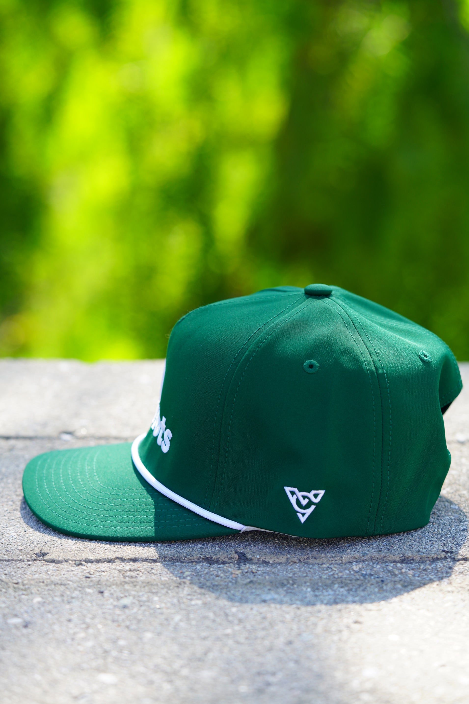 ZEPHYR WEEKENDER HAT (Turf/White)