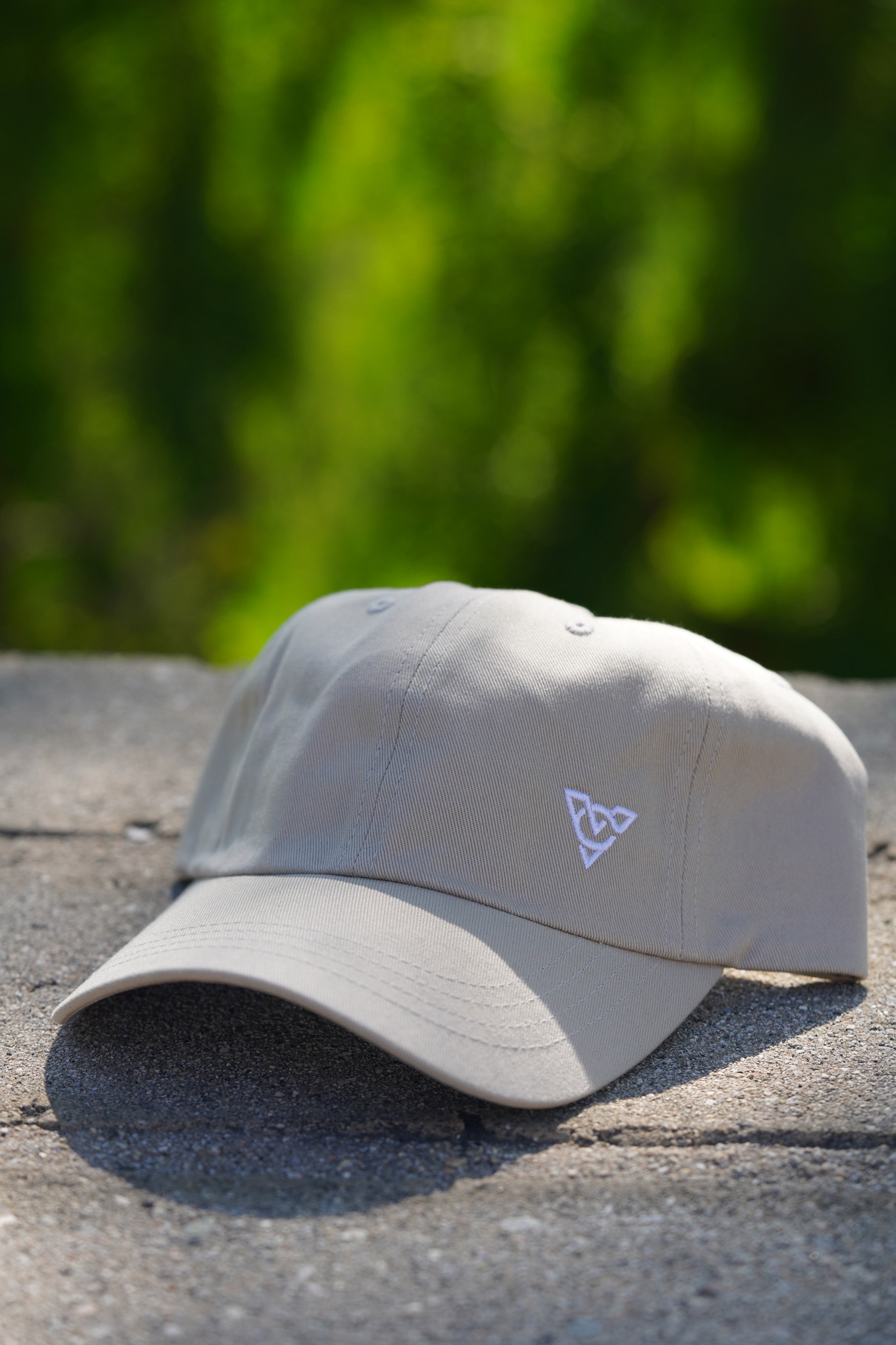 VC DAD HAT (Light Khaki/White)