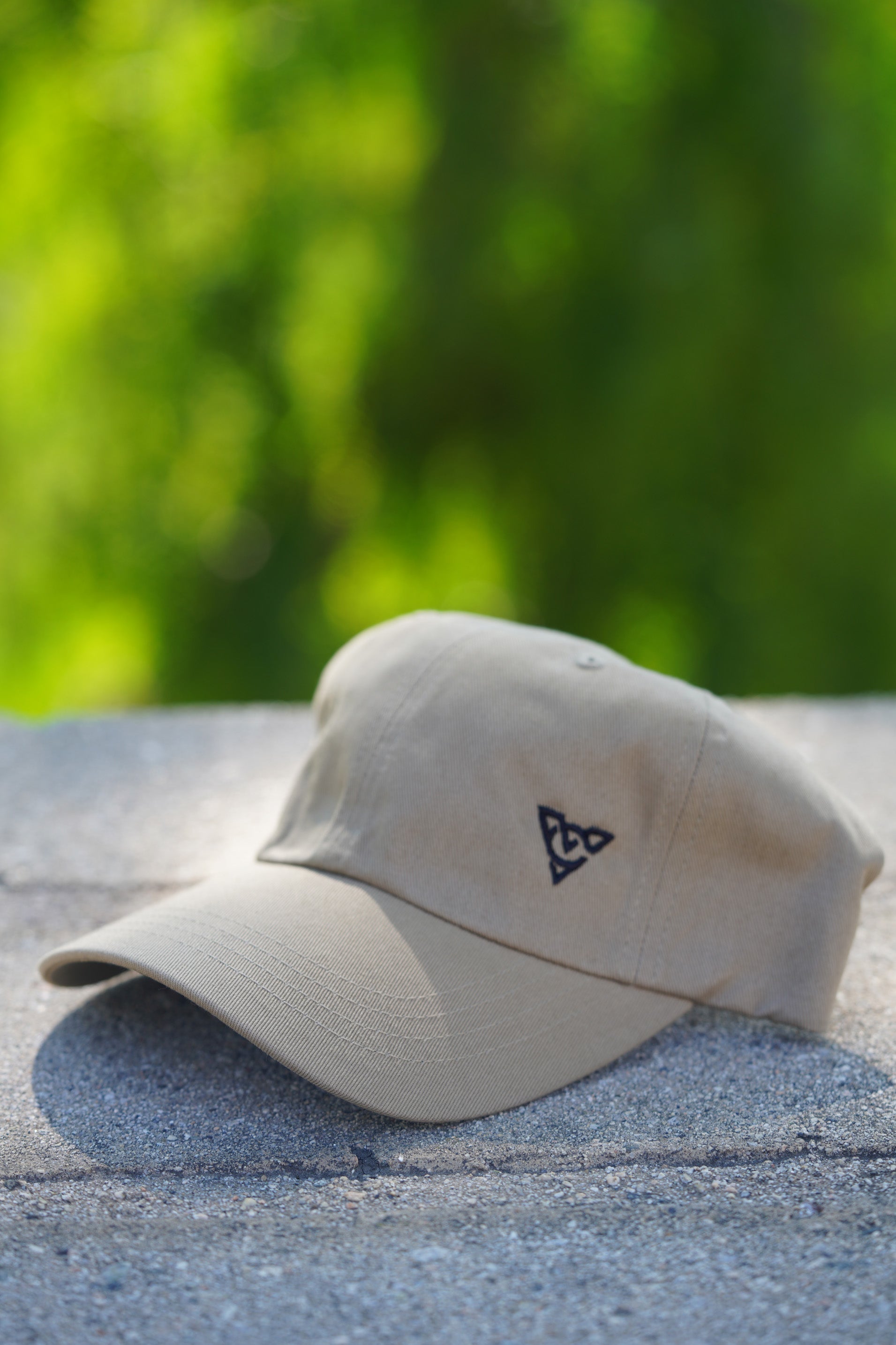 VC DAD HAT (Dark Khaki/Black)