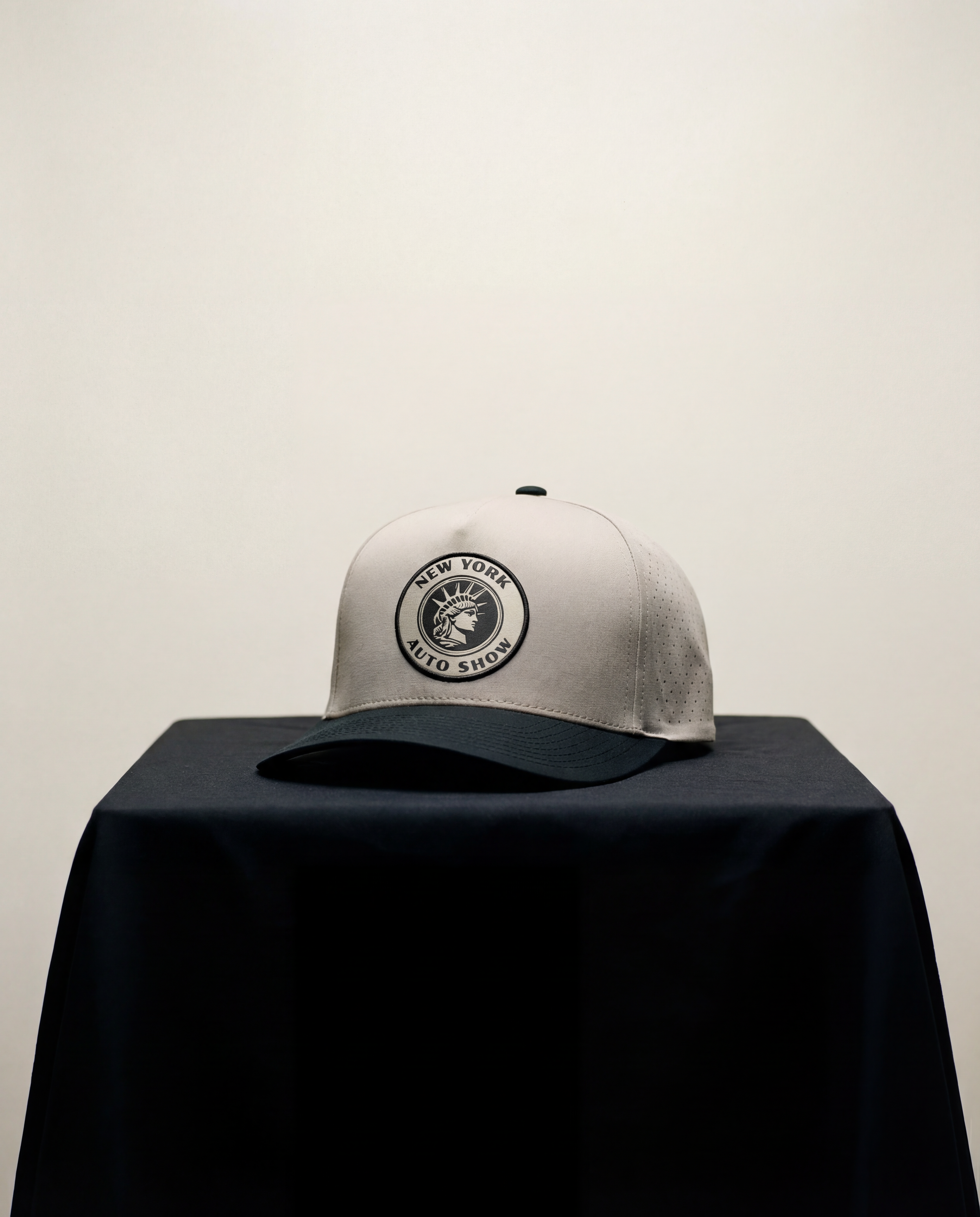 NYIAS26 Liberty Performance Hat (Mink Grey/Black)