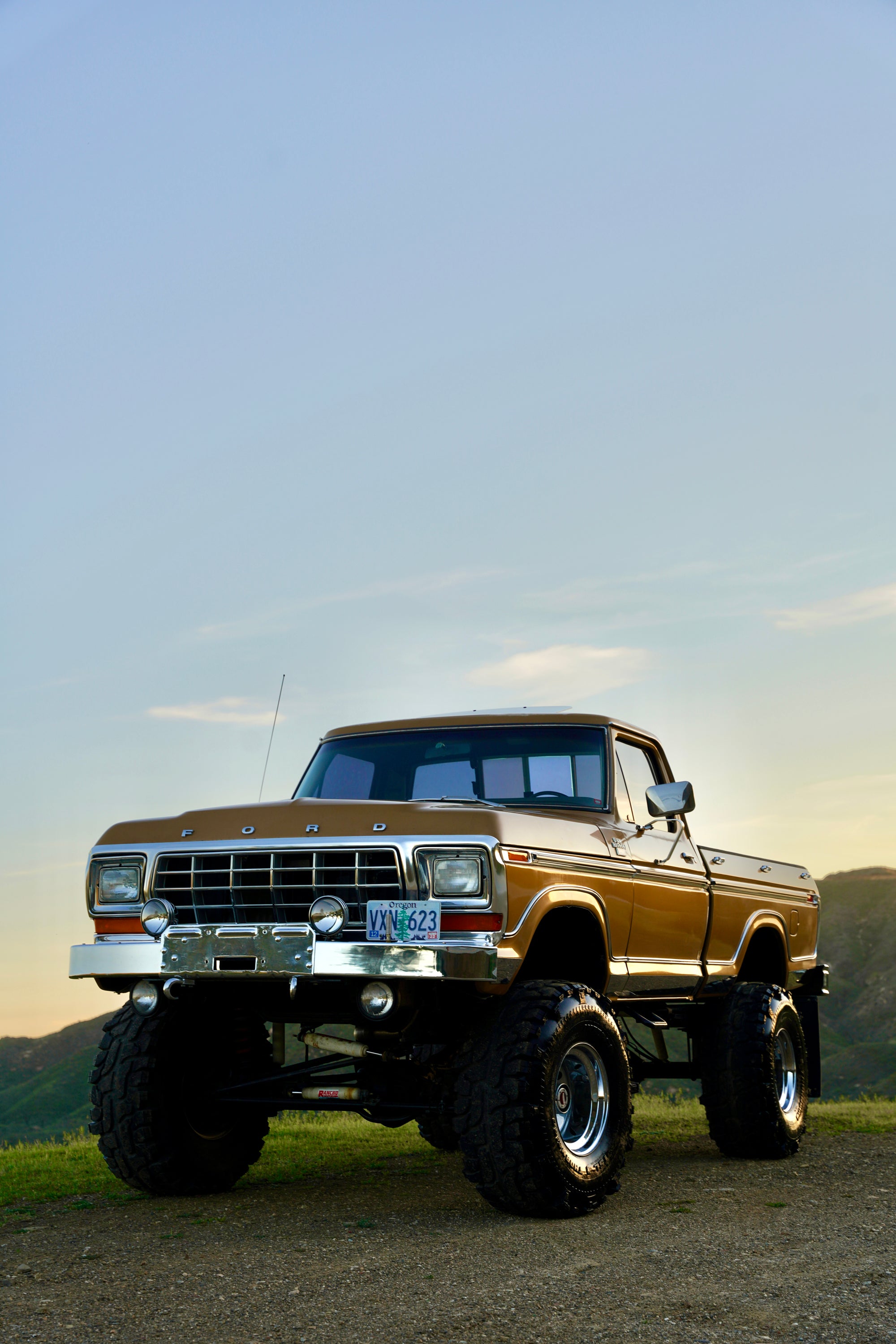 1979 Ford F-150 4x4 Short Bed Gold FINE ART PRINT