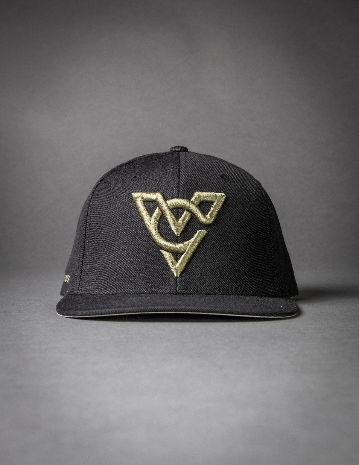 VC PUFF HAT (Black/Military Green Puff)