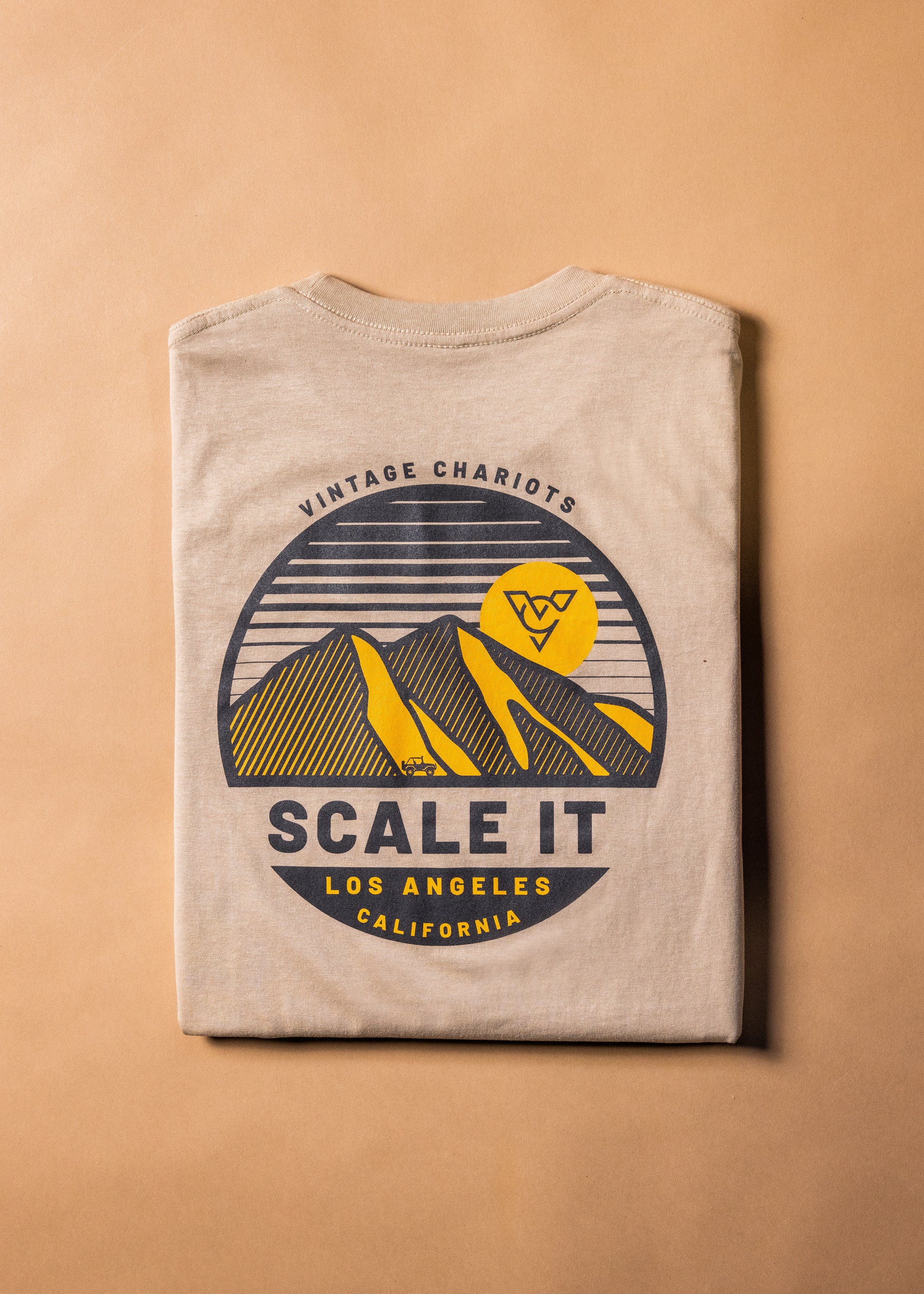 SCALE IT TEE (Sand)