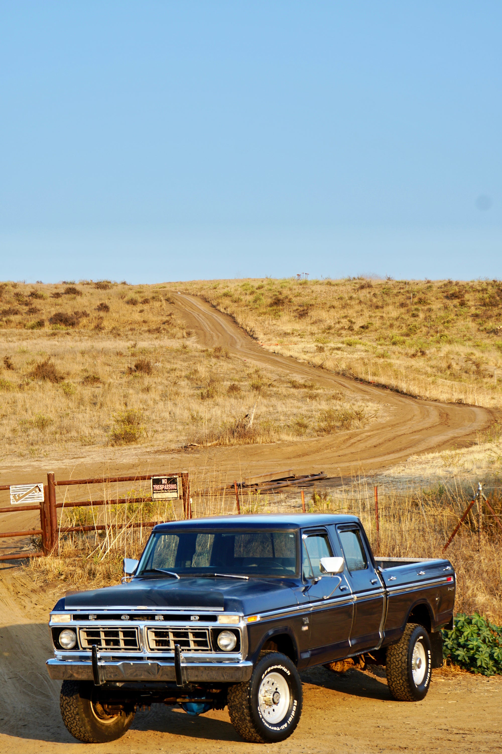 1976 Ford F-250 Crew Cab FINE ART PRINT